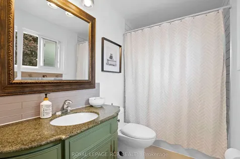 18 Spruyt Avenue East Luther Grand Valley ON L9W 5X4
