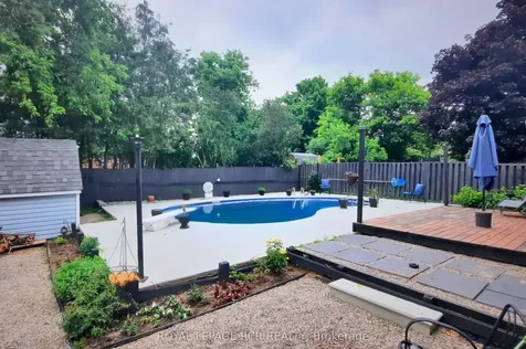 18 Spruyt Avenue East Luther Grand Valley ON L9W 5X4