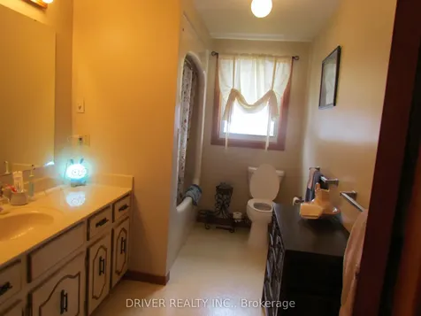 2081 Harrietsville Drive Thames Centre ON N0L 1V0