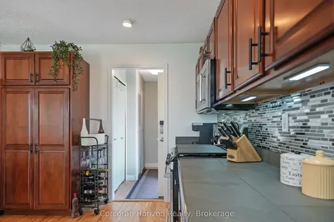 53 Creekside Circle Kawartha Lakes ON K0M 1L0