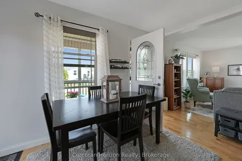 53 Creekside Circle Kawartha Lakes ON K0M 1L0