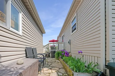 53 Creekside Circle Kawartha Lakes ON K0M 1L0