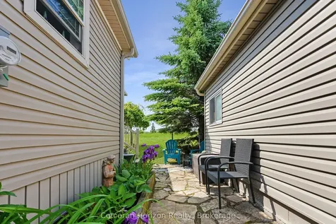 53 Creekside Circle Kawartha Lakes ON K0M 1L0