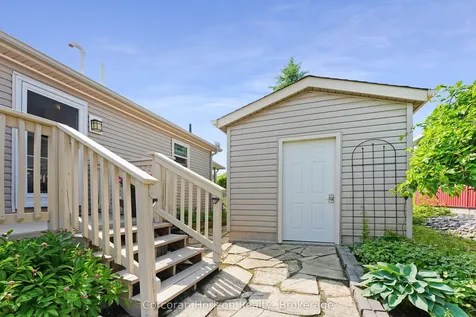 53 Creekside Circle Kawartha Lakes ON K0M 1L0