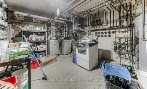 15 Floral Crescent Kitchener ON N2G 3B3