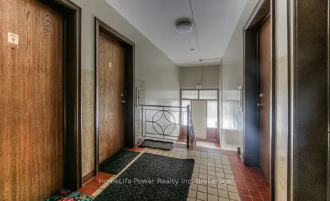 15 Floral Crescent Kitchener ON N2G 3B3