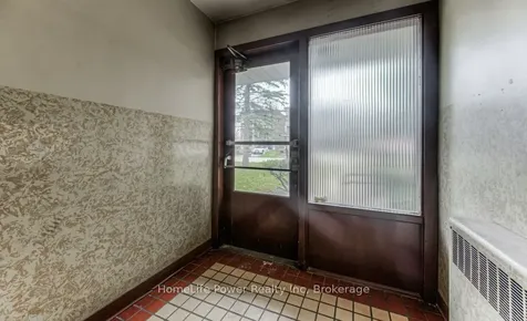 15 Floral Crescent Kitchener ON N2G 3B3