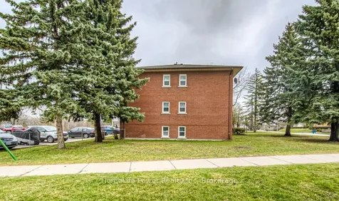 15 Floral Crescent Kitchener ON N2G 3B3