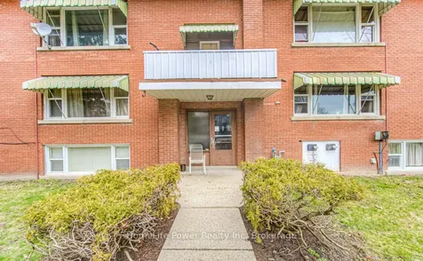 15 Floral Crescent Kitchener ON N2G 3B3