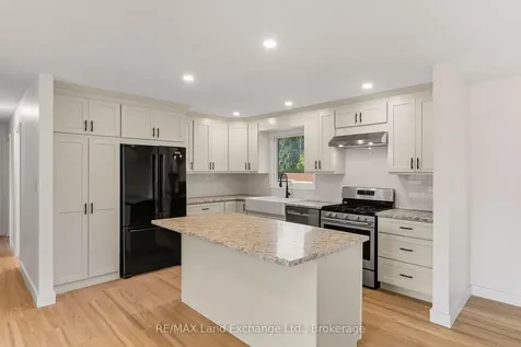 422 Alice Street Saugeen Shores ON N0H 2L0