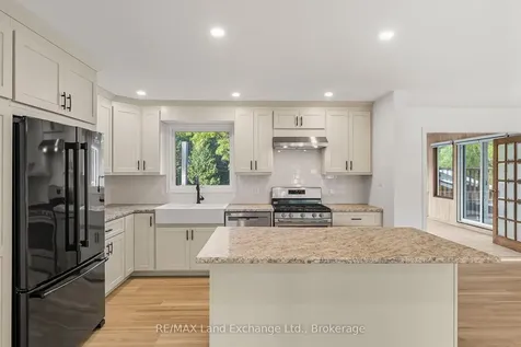 422 Alice Street Saugeen Shores ON N0H 2L0