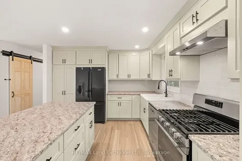 422 Alice Street Saugeen Shores ON N0H 2L0