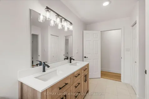 422 Alice Street Saugeen Shores ON N0H 2L0