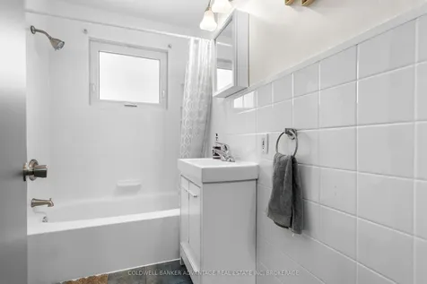 6413 Franklin Avenue Niagara Falls ON L2G 4Z6