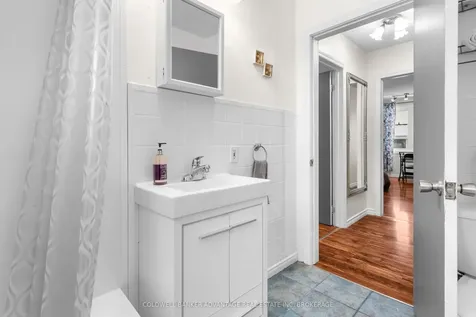 6413 Franklin Avenue Niagara Falls ON L2G 4Z6