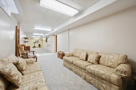 67 White Pine Way Guelph ON N1G 4X7
