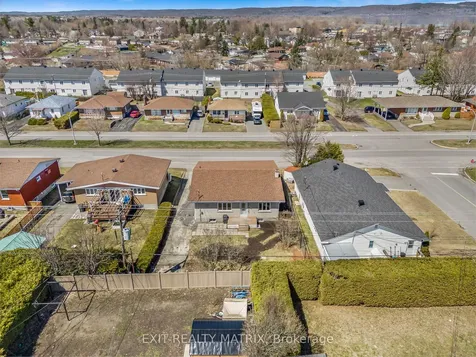805 Cartier Boulevard Hawkesbury ON K6A 1W9