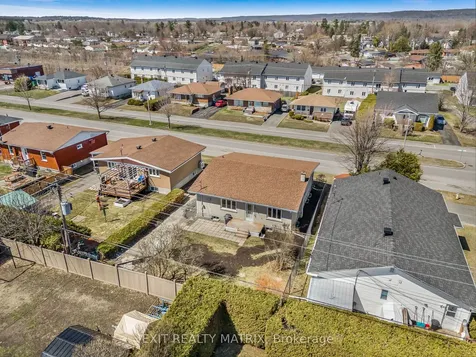 805 Cartier Boulevard Hawkesbury ON K6A 1W9