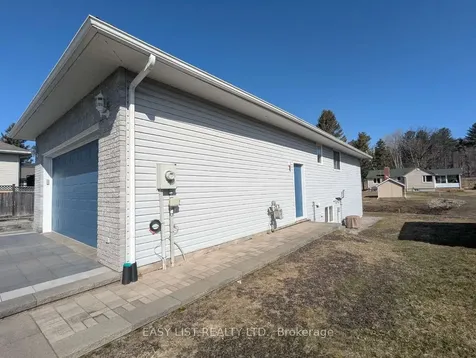 6 Gagnon Court North Bay ON P1B 9V3