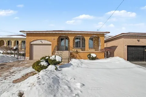 18 Ridley Drive Hamilton ON L8W 1J2