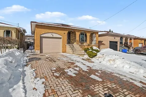 18 Ridley Drive Hamilton ON L8W 1J2