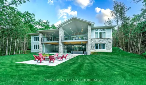 10224 Lakeview Avenue Lambton Shores ON N0M 1T0
