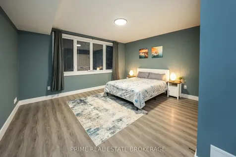 10224 Lakeview Avenue Lambton Shores ON N0M 1T0