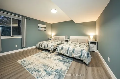 10224 Lakeview Avenue Lambton Shores ON N0M 1T0