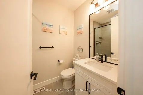 10224 Lakeview Avenue Lambton Shores ON N0M 1T0