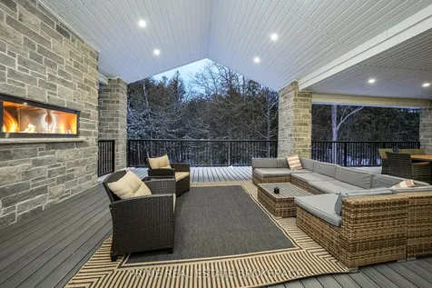 10224 Lakeview Avenue Lambton Shores ON N0M 1T0