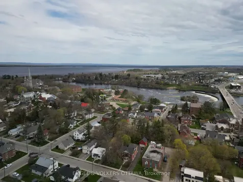 190 John Street N Arnprior ON K7S 2N9