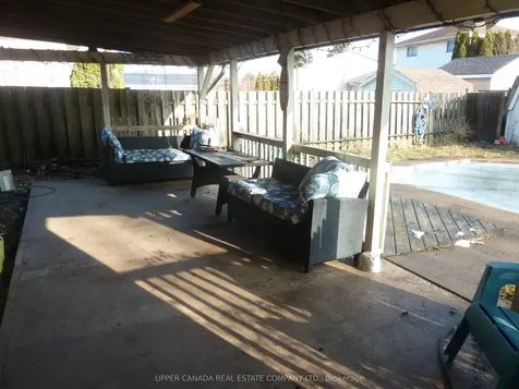 4054 Brookdale Drive Niagara Falls ON L2H 2B3