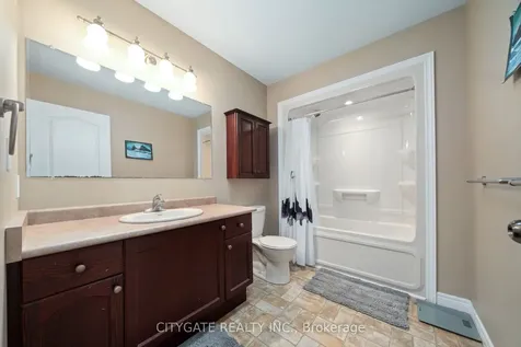 43 Follwell Crescent Belleville ON K8N 5Z6
