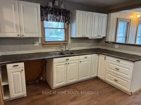 3906 Alexandra Road Fort Erie ON L0S 1B0