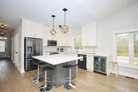 1050 Kettle Court Fort Erie ON L2A 0E7