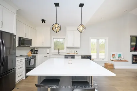 1050 Kettle Court Fort Erie ON L2A 0E7