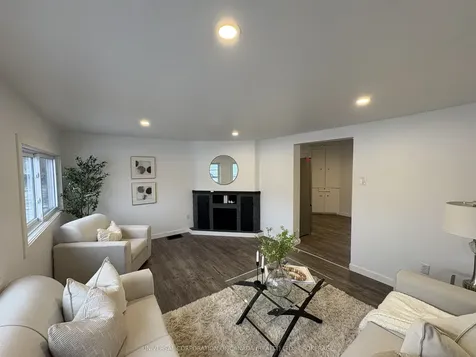 279 Sydenham Street E Aylmer ON N5H 1M3