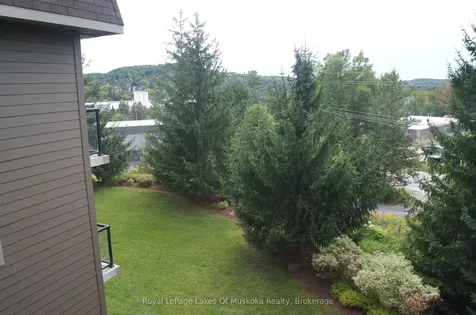 24 Dairy Lane Huntsville ON P1H 0A4