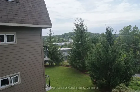 24 Dairy Lane Huntsville ON P1H 0A4