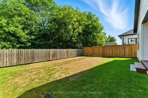 7 Macneil Court E Bayham ON N0J 1T0