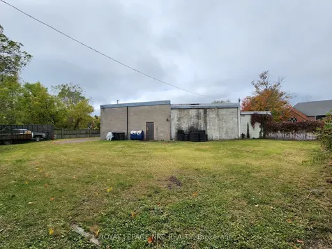 208 Ridge Road N Fort Erie ON L0S 1N0