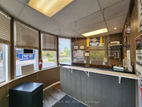 208 Ridge Road N Fort Erie ON L0S 1N0
