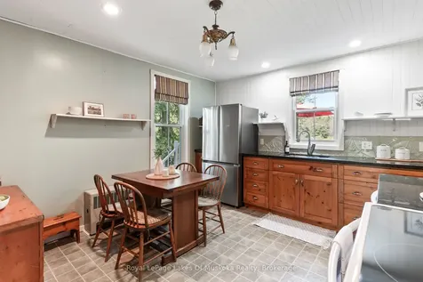 229 Fraserburg Road Bracebridge ON P1L 0G9