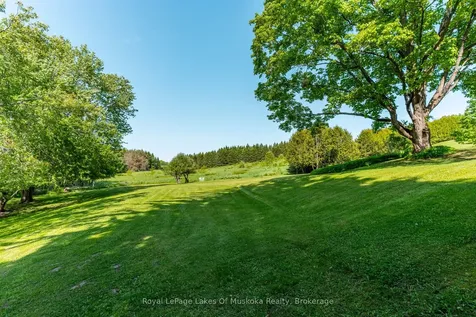 229 Fraserburg Road Bracebridge ON P1L 0G9