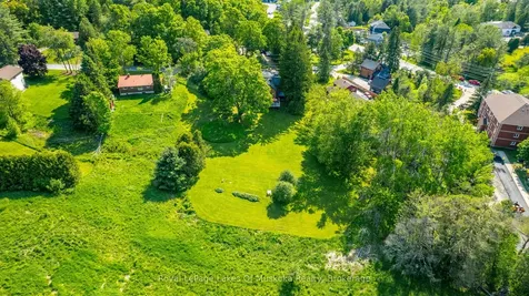 229 Fraserburg Road Bracebridge ON P1L 0G9