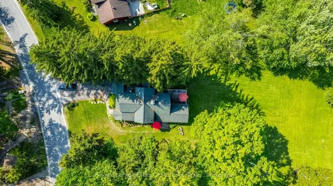 229 Fraserburg Road Bracebridge ON P1L 0G9