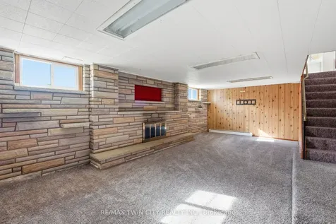 42 Jerseyville Road Brantford ON N3T 5M1