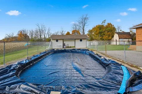 42 Jerseyville Road Brantford ON N3T 5M1