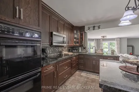 3304 Cromarty Drive Thames Centre ON N0L 2B0