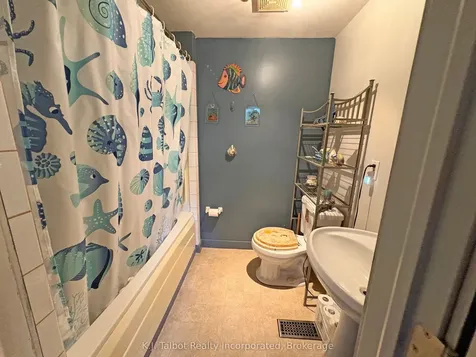 82044 Bluewater Highway Ashfield-colborne-wawanosh ON N7A 3Y2